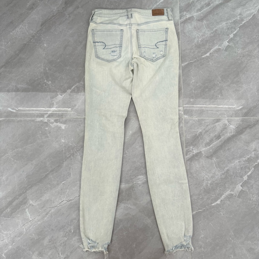 Women’s American Eagle Super Hi-Rise Distressed Light Wash Jeggings Size 4 - Picture 8 of 16